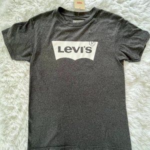 NWT Small Mens Grey Levi Logo TShirt